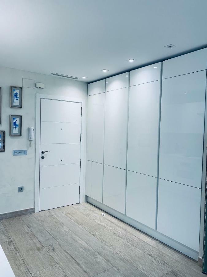 Cathedral Studio, Luxury Studio In Cathedral Area, Parking Optional Севилья Экстерьер фото